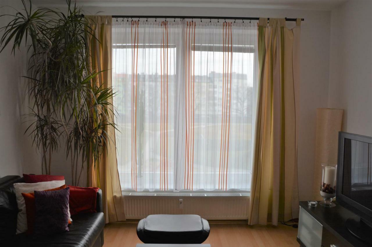 Apartman Zderadova Brno Exterior photo